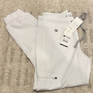 BMWT FIGS WHITE ZAMORA JOGGER SCRUB PANTS XSR